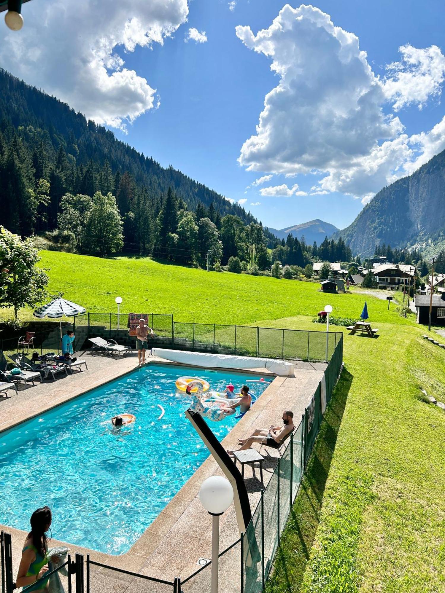 Hameau Des Prodains - Hotel Morzine Bagian luar foto
