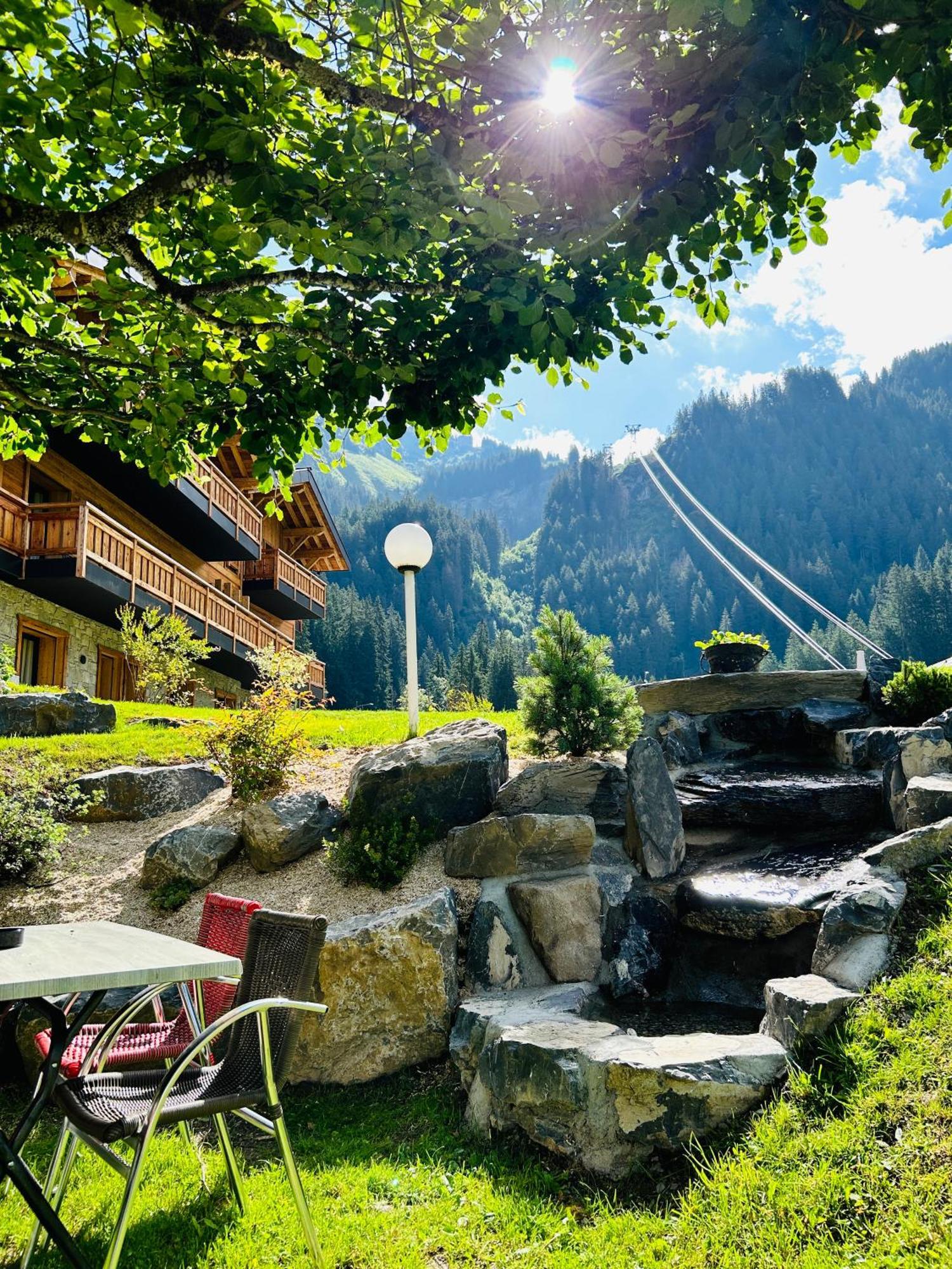 Hameau Des Prodains - Hotel Morzine Bagian luar foto