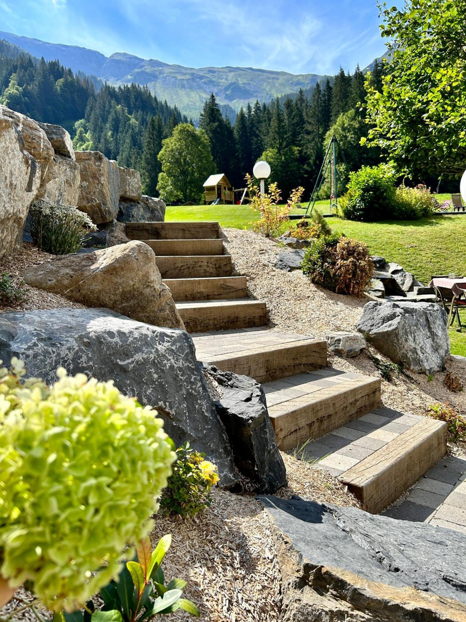 Hameau Des Prodains - Hotel Morzine Bagian luar foto